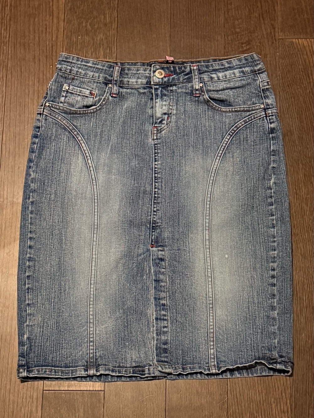 Women’s y2k denim midi skirt